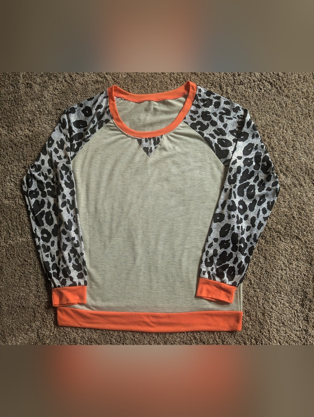 Women's Size L Leopard Raglan Top with Coral Colored Trim